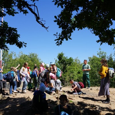 Jane Goodall nyomában a Jane Goodall tanösvényen 05.14.